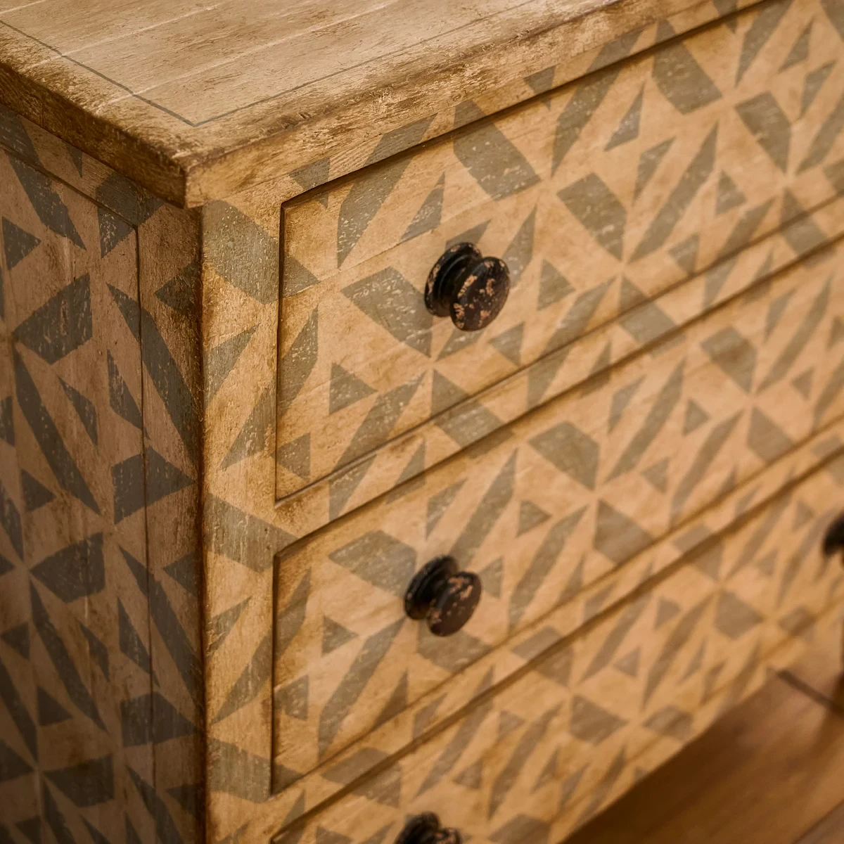 Sandro 3 Drawer Chest