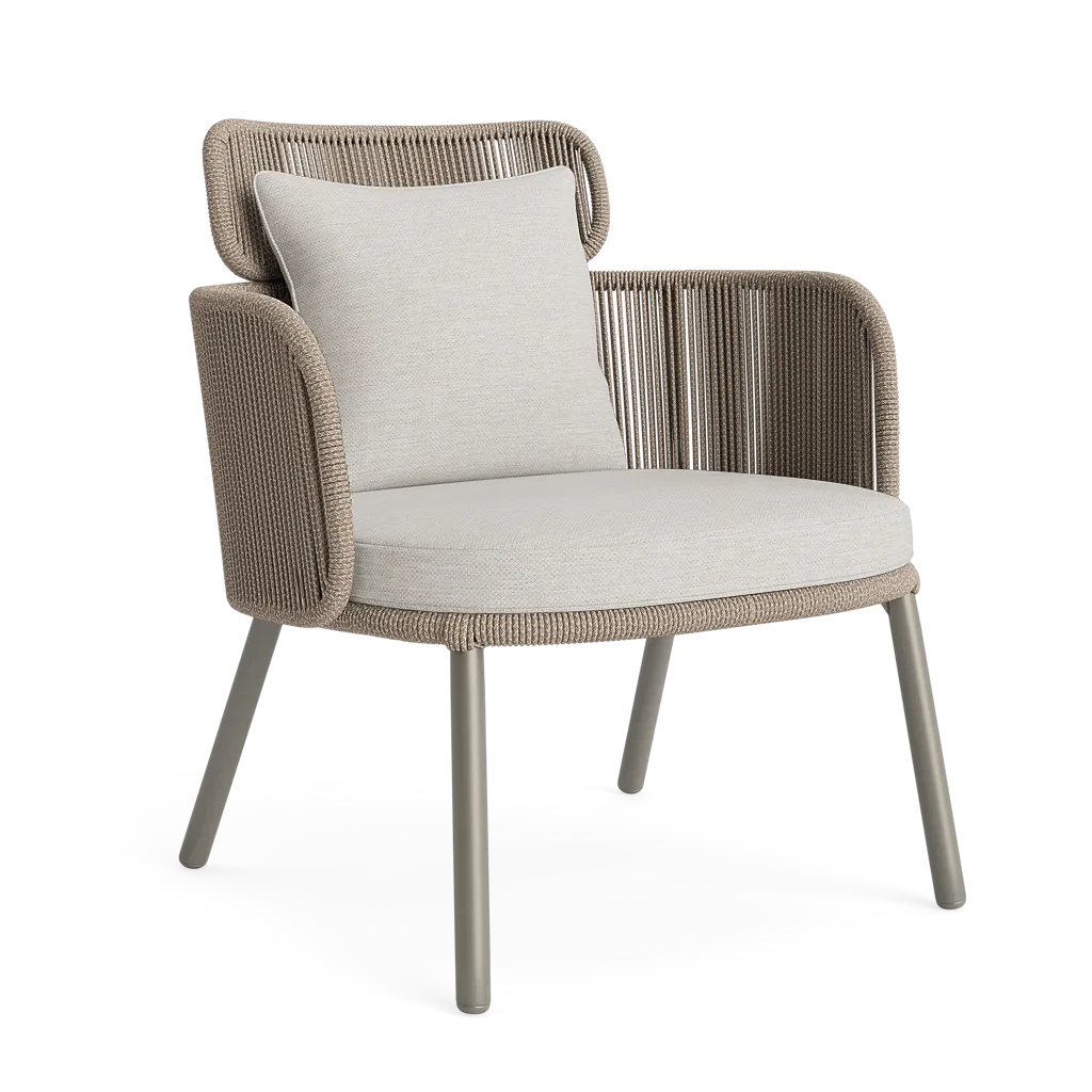 Capri Outdoor Lounge Chair