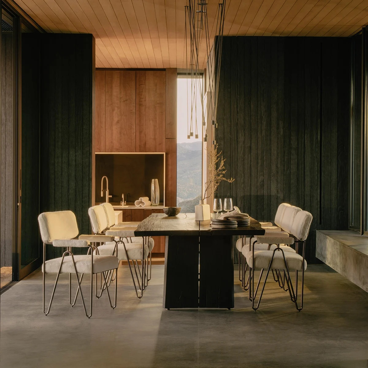 341563||CocoHeroImage