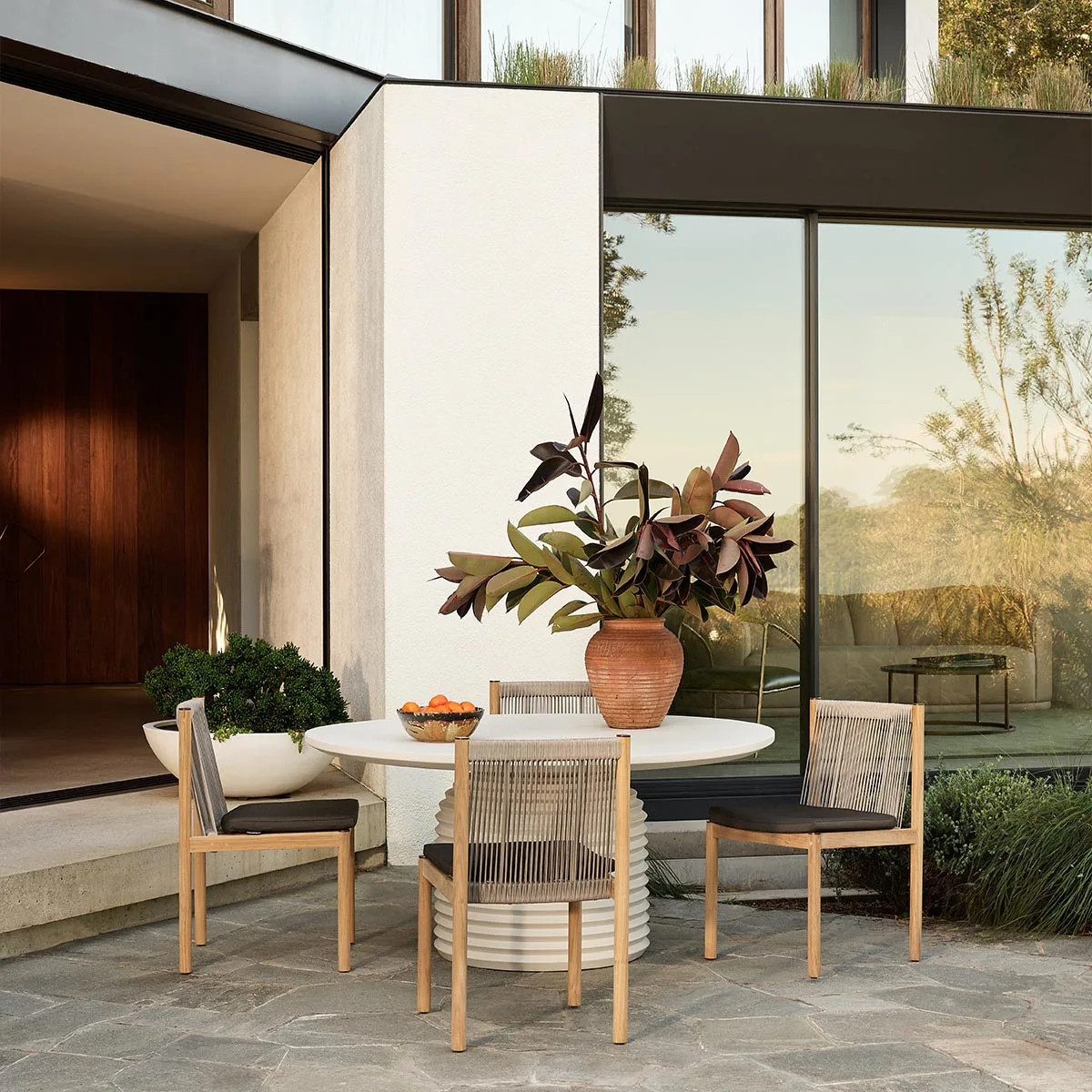 705732||CocoHeroImage