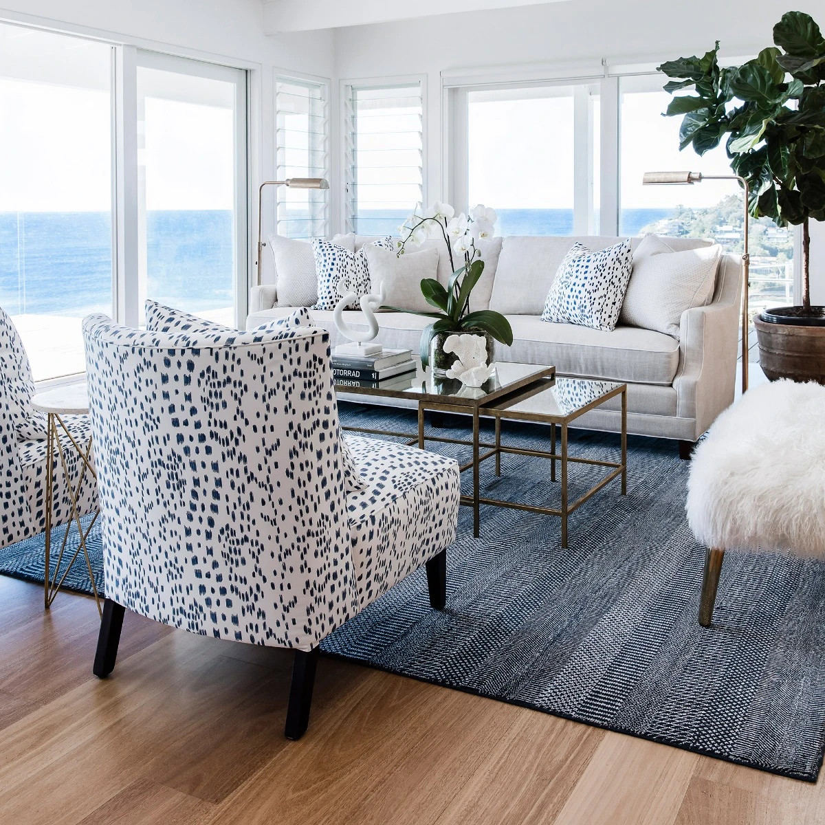 345806||CocoHeroImage