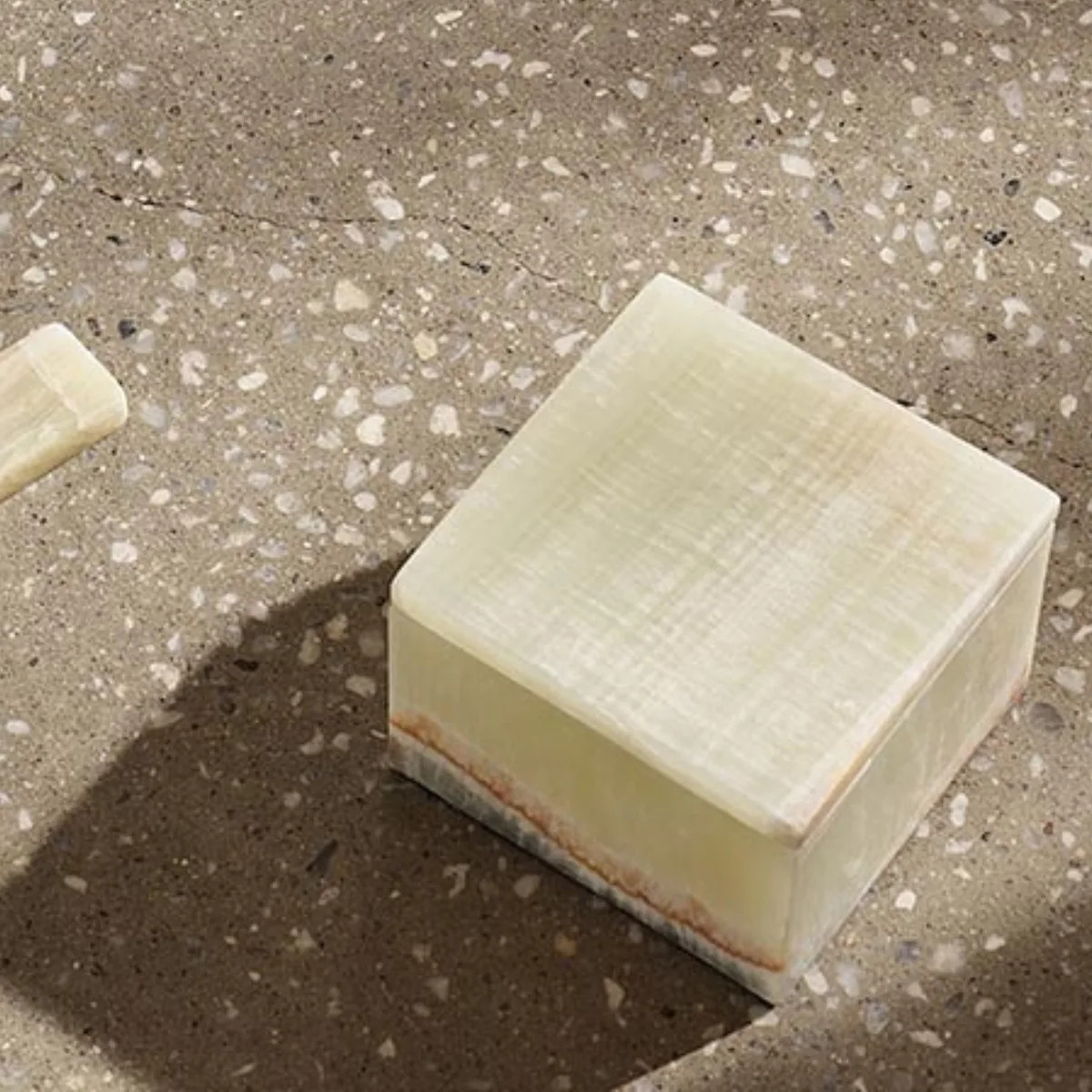 761781||CocoHeroImage