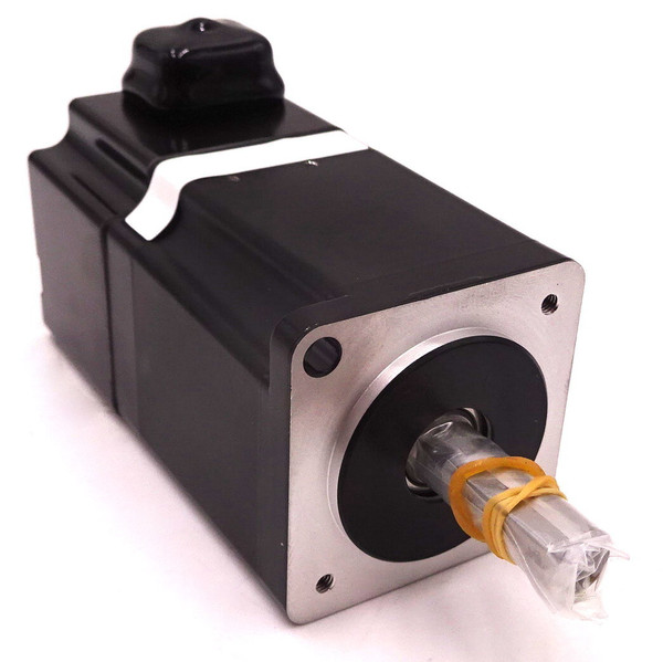 Servo Motor SGMJV-01A3A61 Yasakawa 3000rpm 200V 100W 0.84A 3Phase