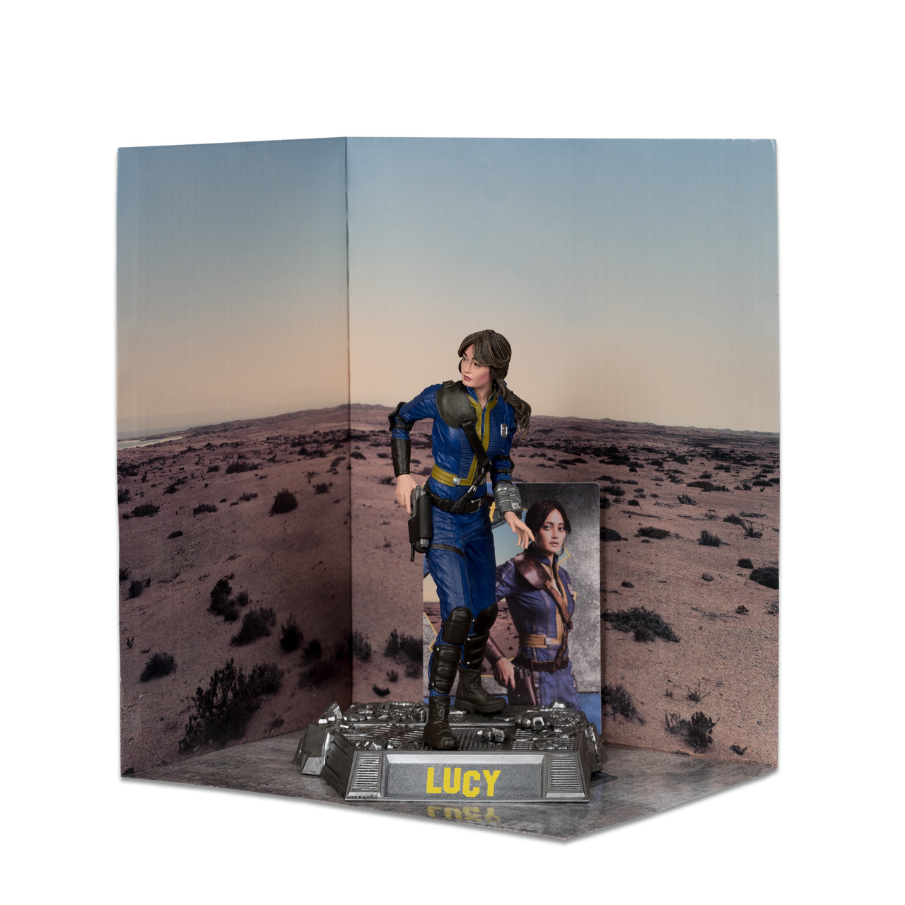 マクファーレントイズ フォールアウト 4パック フィギュア Amazon.com: McFarlane Toys - Fallout Lucy, Maximus, The