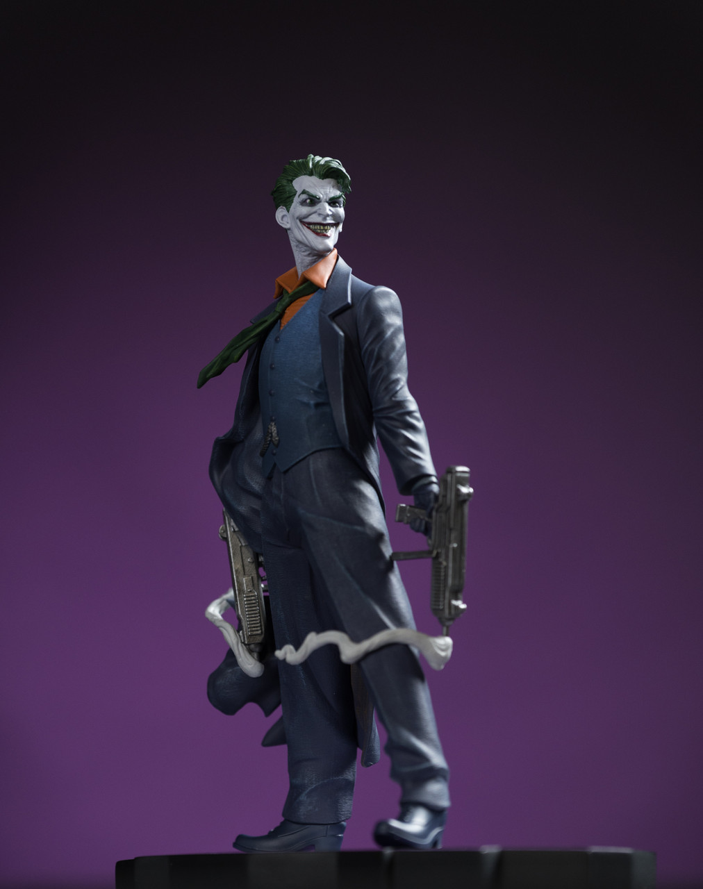 The Joker Purple Craze: The Joker by Gabriele Dell'Otto 1:10 Scale