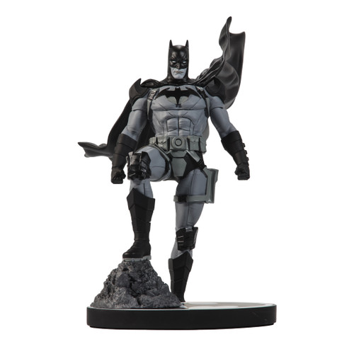 BATMAN - BLACK & White Batman By Simon Bisley 2nd Edition Resin Statue