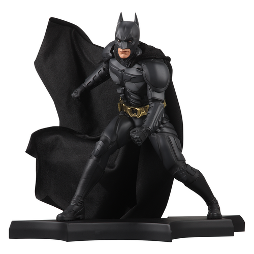 Batman (The Dark Knight: DC Movie Statues) 1:6 Scale Resin Statue (PRE-ORDER ships November)