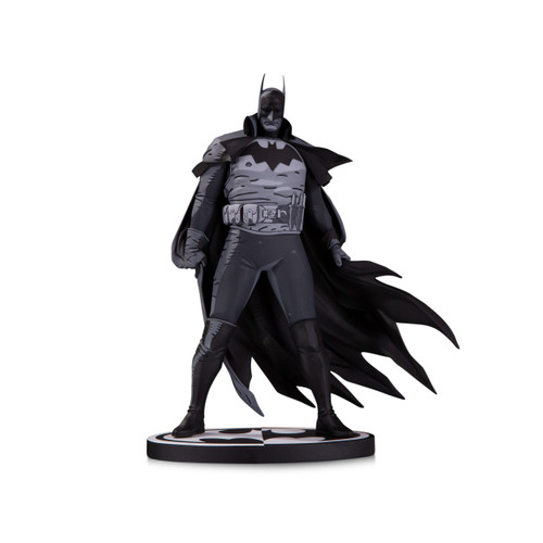 Batman Black & White-Batman By Denys Cowan Statue - McFarlane Toys