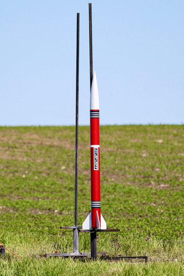 LOC Precision Flying Model Rocket Kit 4.0