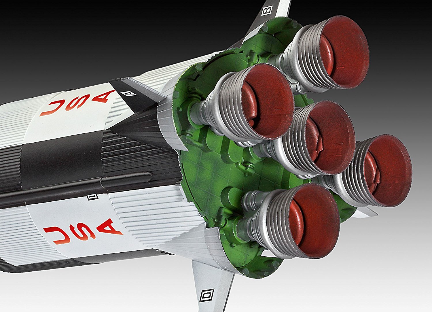 Revell Germany Plastic Model Kit Saturn V RMG 4909