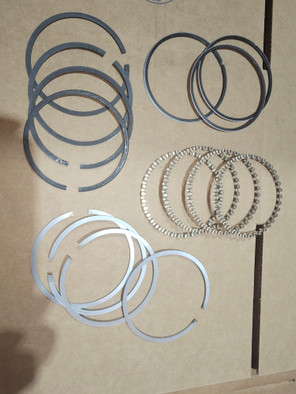 HASTINGS DR66 PISTON RINGS SET