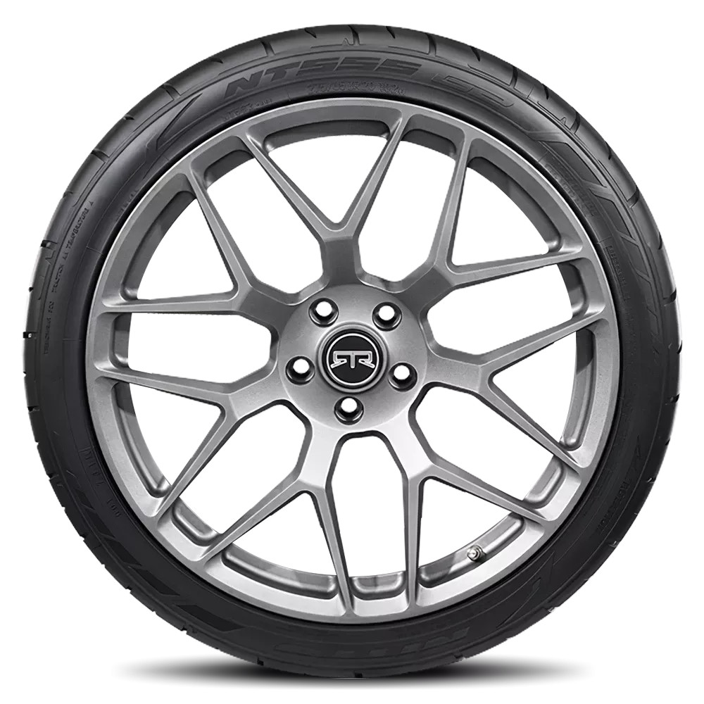 Nitto Nt555 G2 265/35R22 Tires | 211770