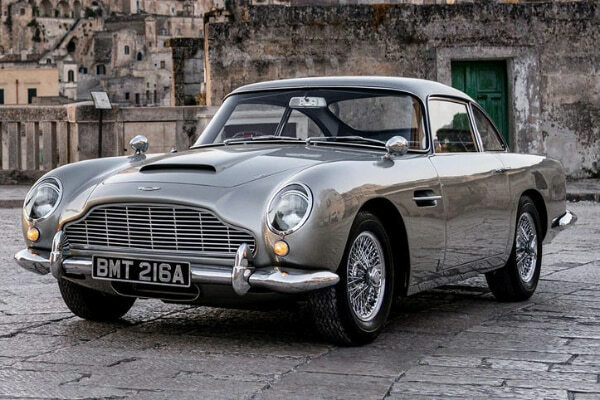 Aston Martin DB5 - James Bond's vehicle