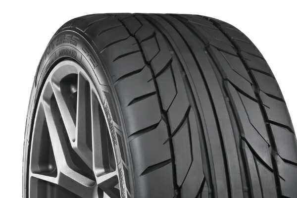 Example of a summer tire tread design