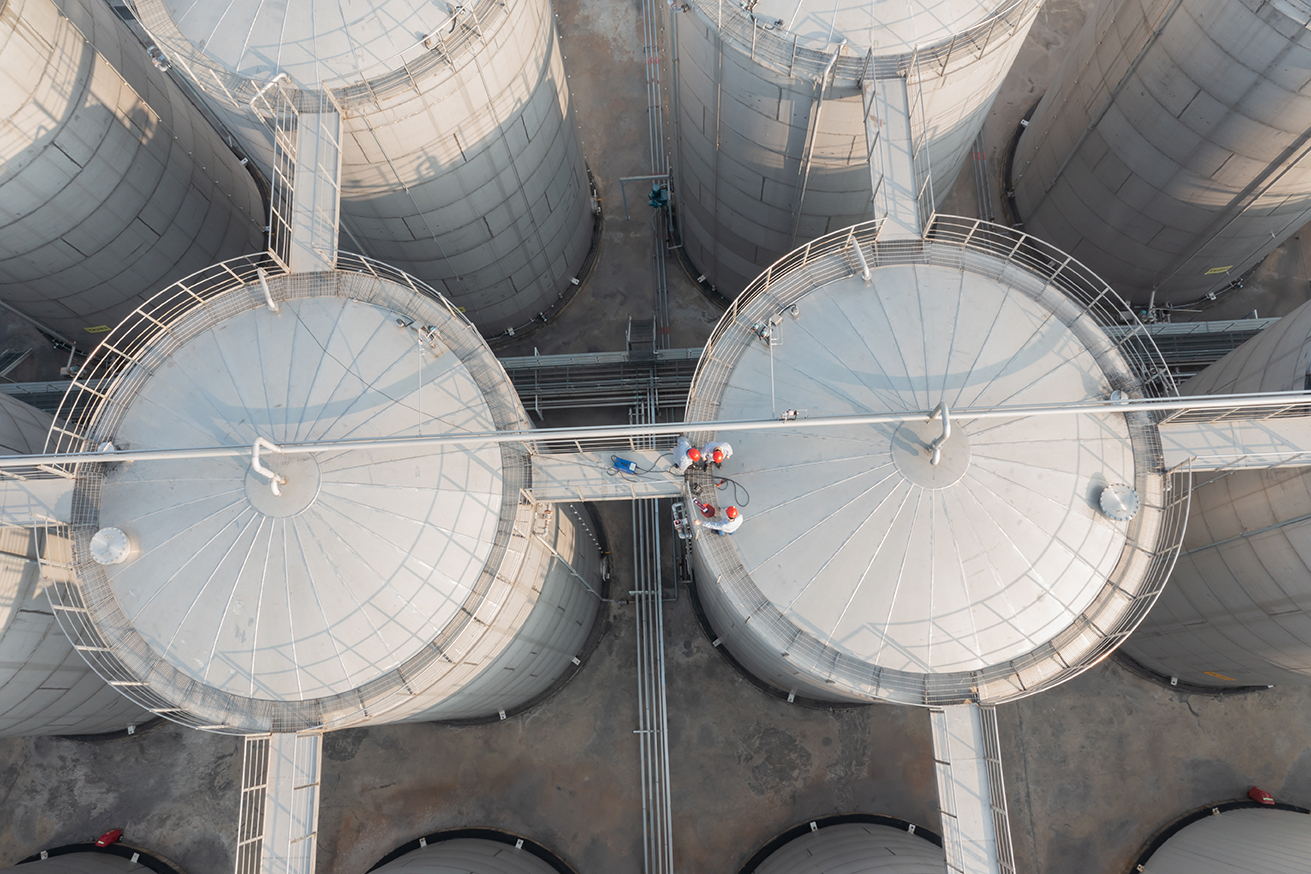 Network & Connectivity Solutions for Midstream Oil & Gas