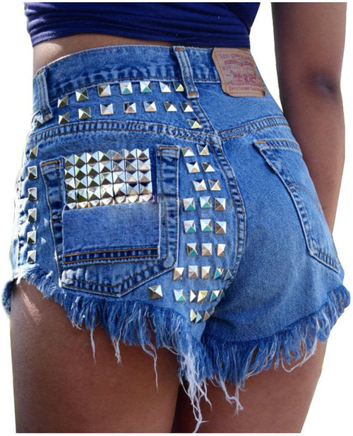 STUDED SHORT JEANS