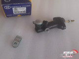 Clutch Master Cylinder fits Mitsubishi Canter Fuso Rosa 7/8 ME607347 View Rear