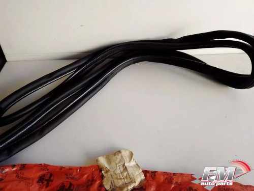 Door Frame Rubber Seal fits Alfa Romeo Alfetta 116006212401 Genuine 60724665 View Front