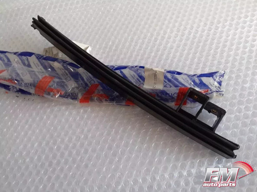 Window Guide Front Left fits Fiat Duna Uno Fiorino 7563900 Genuine View Front