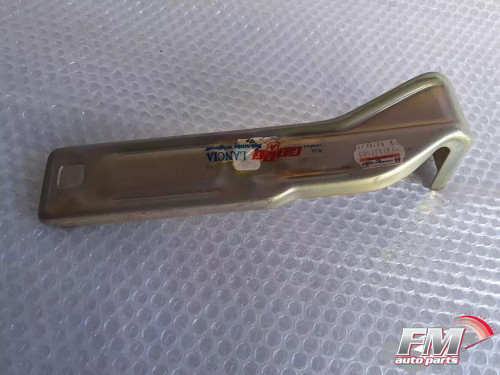 Bumper Bracket Front Left fits Alfa Romeo 75 60527818 Genuine View Front