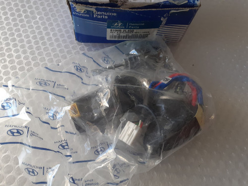 Key Cylinder Lock Set fits Hyundai i30 81905-2L450 Genuine View Front