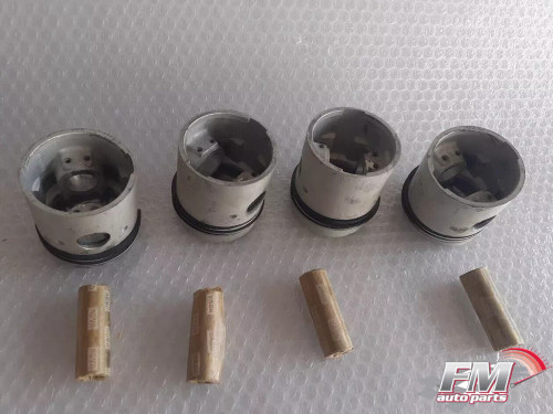 4x Pistons Kit fits Lancia Fulvia Berlina 2C 72mm Bore STD 426007O1 View Upper