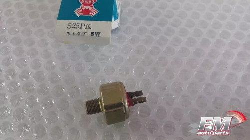 Oil Stop Light Switch fits Toyota Nissan Datsun Honda Isuzu Mitsubishi S25PK View Front