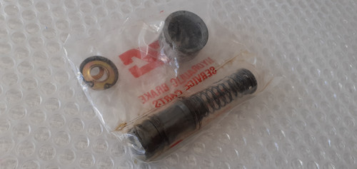 Clutch Master Cylinder Kit fits Mitsubishi Canter Fuso T200 FE 7/8 22.23mm MK560 View Front