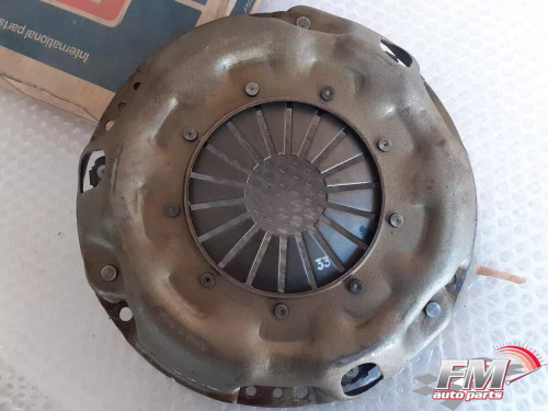 Clutch Pressure Plate fits Volvo P1800 1966 - on 76250/22 View Rear