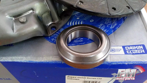 Clutch Kit fits Nissan Cabstar Condor Atlas H41 FD42 FD46 300mm NSK2065 View Close Up Front