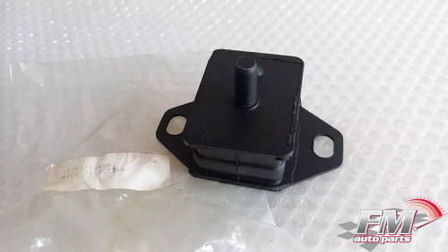Engine Mount fits Toyota Hilux 4Runner LN30 LN40 Toyoace LY20 LY30 12361-54020 View Front