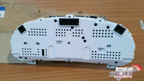 Instrument Cluster fits Hyundai Santa Fe 940012B390 Genuine View Right
