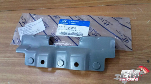 Sunroof Bracket Left fits Hyundai Coupe Tiburon 671712C050 Genuine View Front