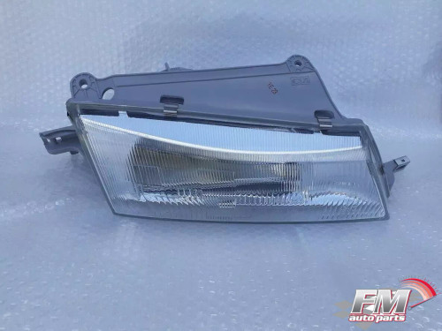 Headlight Right fits Daewoo Cielo 96232207 Genuine View Front