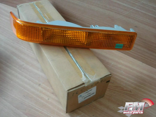 Indicator Turn Signal Front Right fits Chevrolet Blazer GMC Jimmy 4.3 16526490 View Front