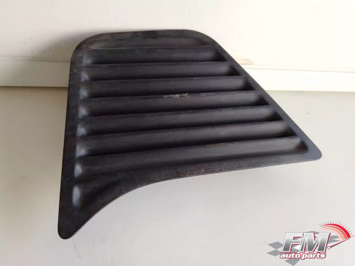 Grille Upper Rear fits Alfa Romeo Alfasud Ti 531472 Genuine View Front