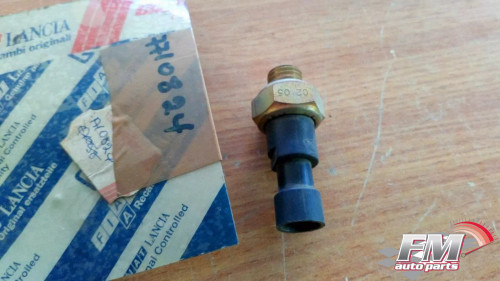 Oil Pressure Switch fits Fiat Panda Uno 7710824 Genuine View Front