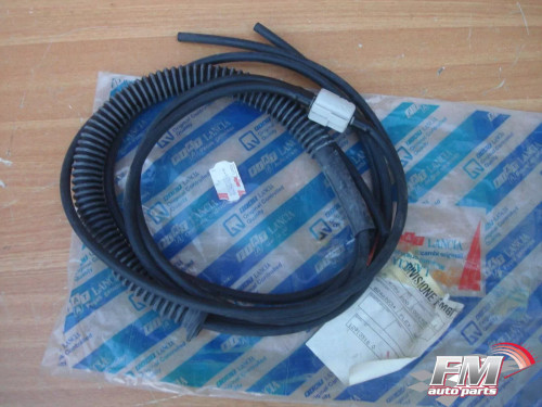 Windscreen Wipers Hoses Set fits Lancia Dedra 82465034 Genuine View Front