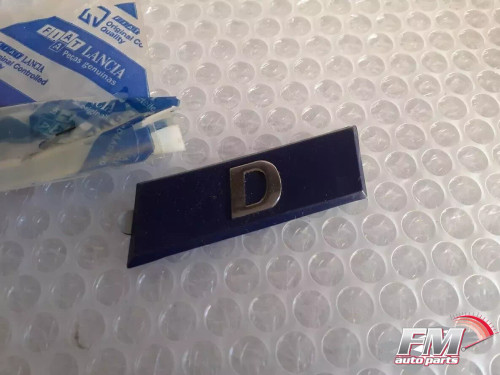 Emblem D fits Fiat Uno Fiorino 7702648 Genuine View Front