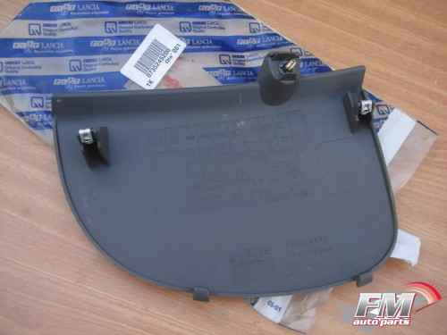 Dashboard Cap Lower Right fits Fiat Seicento 735245200 Genuine View Right