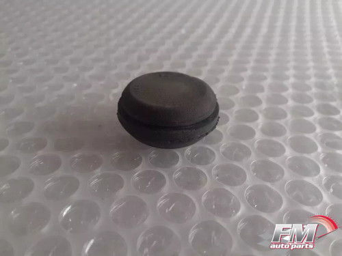 1x Body Shell Rubber Plug Center fits Alfa Romeo 33 60561410 Genuine View Front