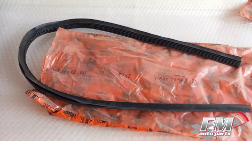 Door Seal Rear Right fits Alfa Romeo Giulietta 116937414200 Genuine 60733699 View Front