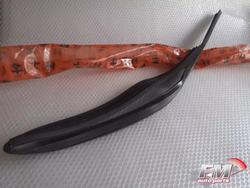 Rear Right Door Seal fits Alfa Romeo 33 60504500 Genuine View Front