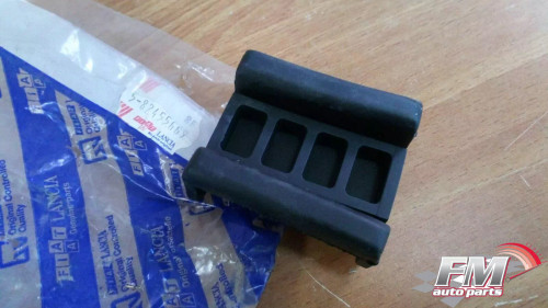 Radiator Support Seal fits Fiat Croma Lancia Thema 82455669 Genuine View Front