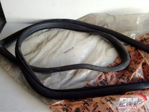 Back Window Windshield Seal Gasket fits Alfa Romeo Alfasud 108664 Genuine View Front