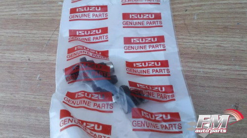 4x Valve Cover Rubber fits Isuzu D-Max Dmax Denver Rodeo 8973618111 Genuine View Front