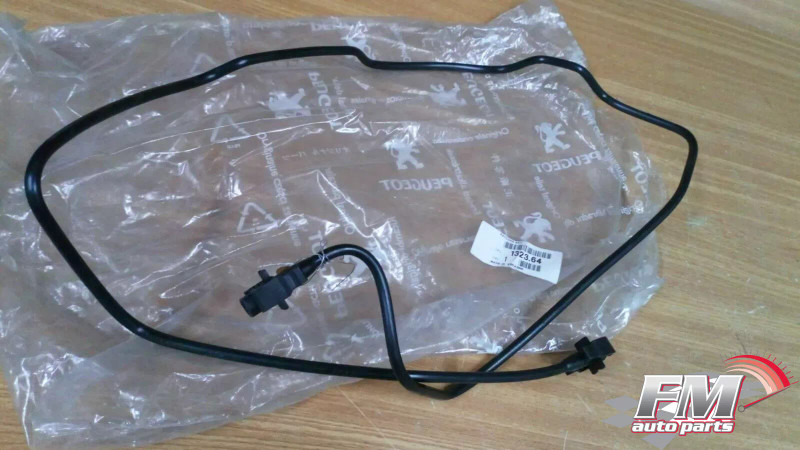 Water Pipe fits Peugeot 307 DV6TED4 132364 Genuine View Front
