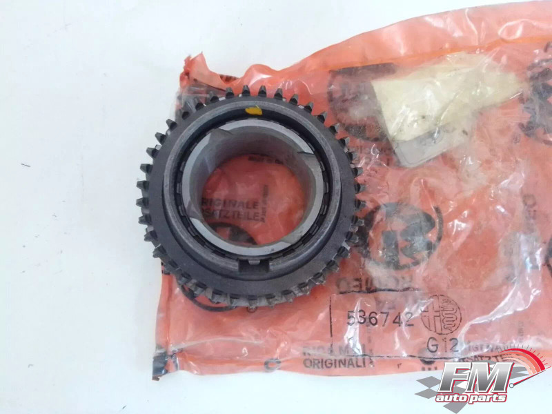 Manual Transmission Gear fits Alfa Romeo 536742 Genuine View Front