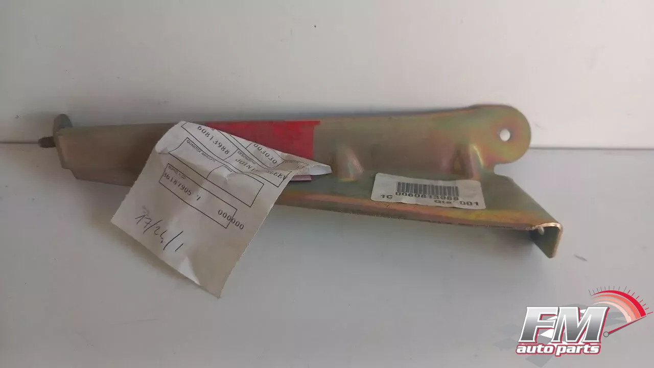 Fender Bracket Front Right fits Alfa Romeo 166 Lancia Kappa 7783576 Genuine 60813988 Fender Bracket Front Right fits Alfa Romeo 166 Lancia Kappa 7783576 Genuine 60813988