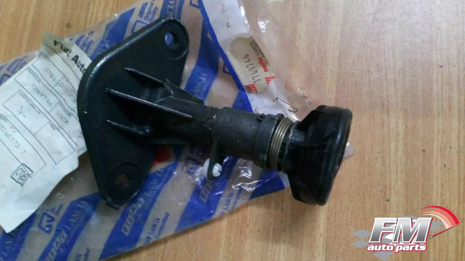 Lifgate Lock fits Fiat Brava 7769746 Genuine Lifgate Lock fits Fiat Brava 7769746 Genuine